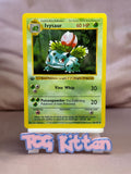 Load image into Gallery viewer, Ivysaur 30/102  1st Edition Shadowless Base Set WOTC LP TCGKITTEN
